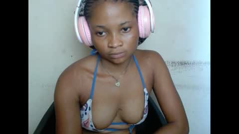 Snapshot of plumnjuicyx chatting on 25, 2, 2025 plumnjuicyx online show from 25, 2, 2025