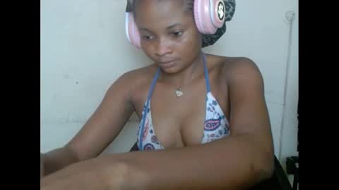 Snapshot of plumnjuicyx chatting on 28, 2, 2025 plumnjuicyx online show from 28, 2, 2025