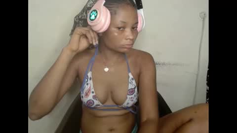 Snapshot of plumnjuicyx chatting on 4, 3, 2025 plumnjuicyx online show from 4, 3, 2025