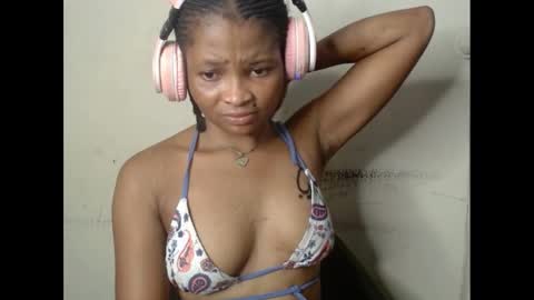 Snapshot of plumnjuicyx chatting on 8, 3, 2025 plumnjuicyx online show from 8, 3, 2025