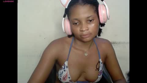 Snapshot of plumnjuicyx chatting on 10, 3, 2025 plumnjuicyx online show from 10, 3, 2025
