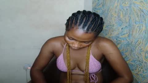 Snapshot of plumnjuicyx chatting on 28, 9, 2025 plumnjuicyx online show from 28, 9, 2025