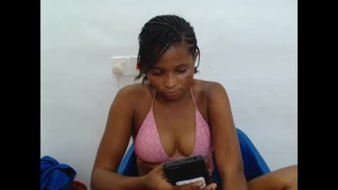 Snapshot of plumnjuicyx chatting on 14, 10, 2025 plumnjuicyx online show from 14, 10, 2025