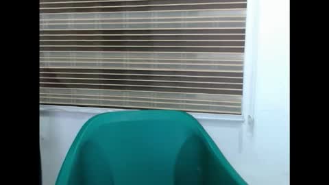 Snapshot of plumnjuicyx chatting on 21, 11, 2025 plumnjuicyx online show from 21, 11, 2025