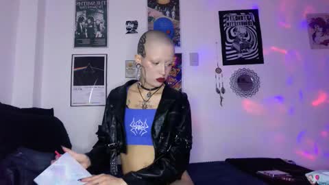    online show from 15, 11, 2025