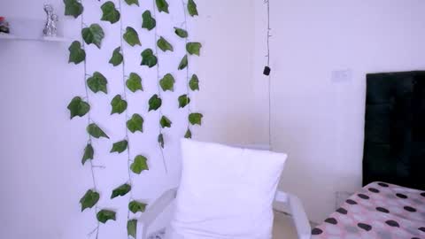 Snapshot of pocahontas_mcry chatting on 3, 12, 2025 pocahontas online show from 3, 12, 2025