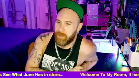 Snapshot of pocketcub32 chatting on 16, 5, 2026 PocketCub32 online show from 16, 5, 2026