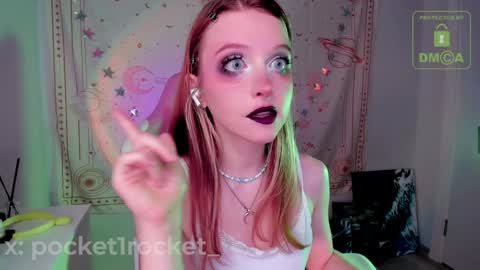 Snapshot of pocketrocket_ chatting on 6, 11, 2025 pocketrocket_ online show from 6, 11, 2025