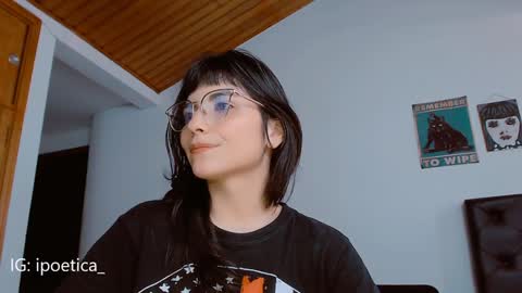 Snapshot of poeeticaa_ chatting on 30, 12, 2024 IG ipoetica online show from 30, 12, 2024