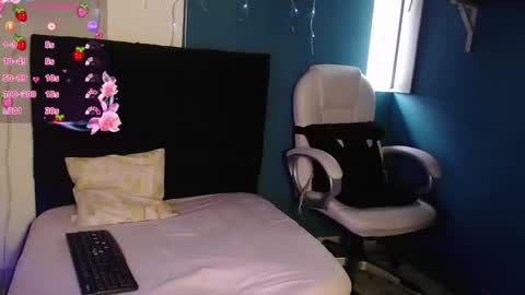  Luna  online show from 28, 1, 2025