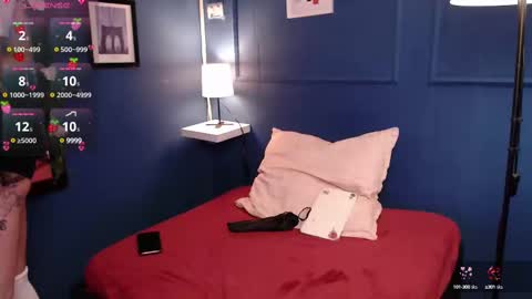  Luna  online show from 5, 3, 2025