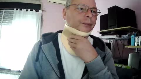 Snapshot of pol22010 chatting on 27, 4, 2026 Polako online show from 27, 4, 2026