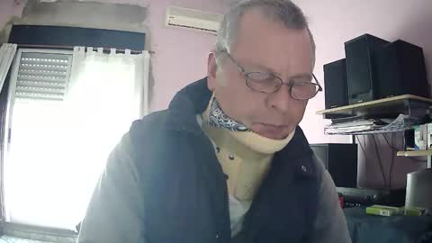 Snapshot of pol22010 chatting on 18, 5, 2026 Polako online show from 18, 5, 2026