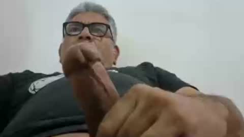 Snapshot of poli475 chatting on 12, 9, 2025 poli online show from 12, 9, 2025