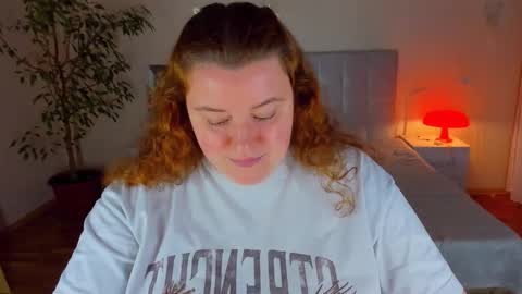 Snapshot of polinasallivan chatting on 27, 5, 2026 Polina online show from 27, 5, 2026