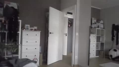 Snapshot of polish2000 chatting on 17, 12, 2025 Polish Boy online show from 17, 12, 2025