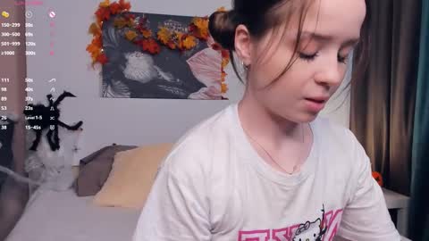 Snapshot of polly_dollie_ chatting on 19, 10, 2025 Renet online show from 19, 10, 2025