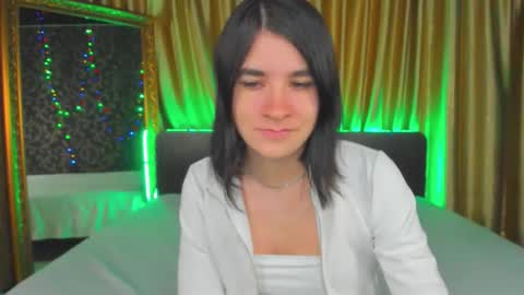 Polly online show from 2, 10, 2025