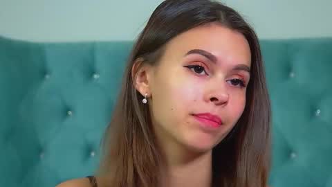 Polly online show from 7, 2, 2026