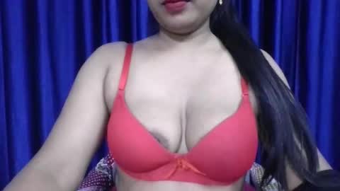Snapshot of poojalady chatting on 27, 11, 2025 poojalady online show from 27, 11, 2025