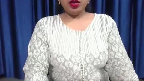 Snapshot of poojalady chatting on 29, 11, 2025 poojalady online show from 29, 11, 2025