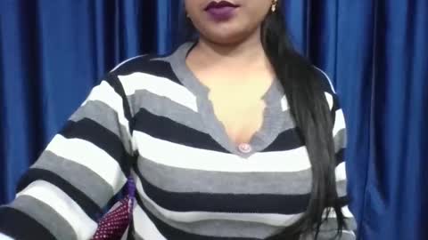 Snapshot of poojalady chatting on 4, 12, 2025 poojalady online show from 4, 12, 2025