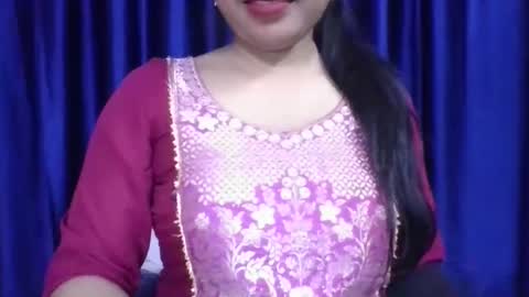 Snapshot of poojalady chatting on 17, 2, 2026 poojalady online show from 17, 2, 2026