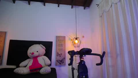 Snapshot of pool_vega chatting on 14, 10, 2025 pool online show from 14, 10, 2025
