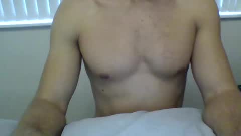 Snapshot of poomplex002 chatting on 19, 10, 2025 TheMan002 online show from 19, 10, 2025