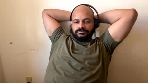 Snapshot of popfizzt chatting on 12, 3, 2025 popfizzt online show from 12, 3, 2025