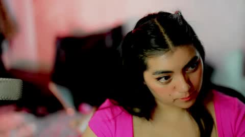 Poppy Kensington online show from 16, 5, 2026
