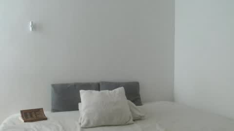 porcelainlux online show from 13, 6, 2026