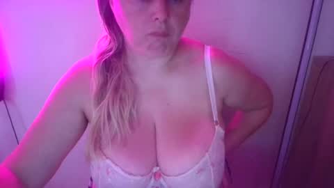MelissOfficial online show from 8, 7, 2026