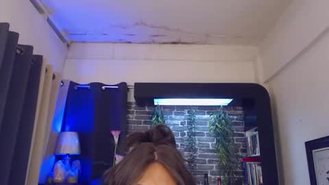 Snapshot of pornstardiva chatting on 4, 3, 2025 DivaGray online show from 4, 3, 2025