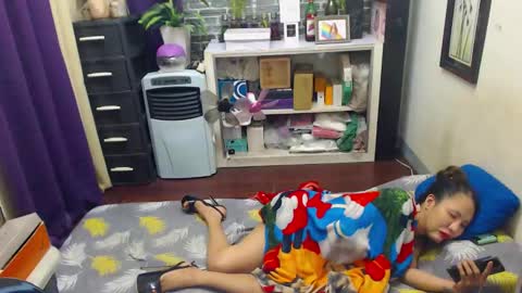 Snapshot of pornstardiva chatting on 17, 9, 2025 DivaGray online show from 17, 9, 2025