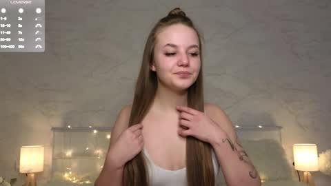 Snapshot of porshes chatting on 7, 2, 2025 HERES SILVIA AND OlIVIA WELCOME EVERYONE LOVENSE DOMI REACT TO YOUR TIPS LETS MAKE A GREAT SHOW TOGETHER online show from 7, 2, 2025