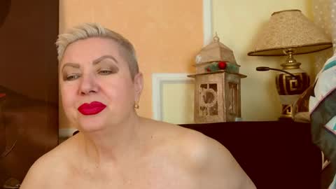 Snapshot of posh_lady chatting on 1, 5, 2026 LADY POSH online show from 1, 5, 2026