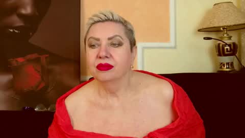 Snapshot of posh_lady chatting on 19, 5, 2026 LADY POSH online show from 19, 5, 2026