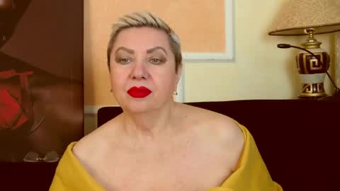 Snapshot of posh_lady chatting on 26, 5, 2026 LADY POSH online show from 26, 5, 2026