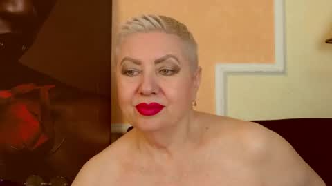 Snapshot of posh_lady chatting on 9, 7, 2026 LADY POSH online show from 9, 7, 2026