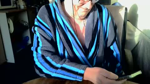 poshman65 online show from 18, 2, 2025