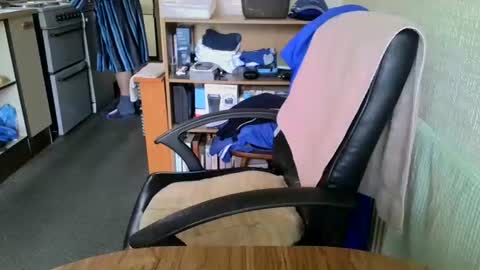 poshman65 online show from 19, 2, 2026