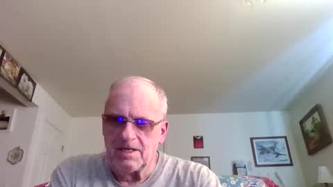 Snapshot of potato_chipz70 chatting on 14, 12, 2025 potato_chipz70 online show from 14, 12, 2025