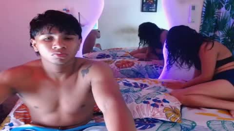 Snapshot of power_hot18 chatting on 28, 10, 2025 ALEX Y ALEXA online show from 28, 10, 2025