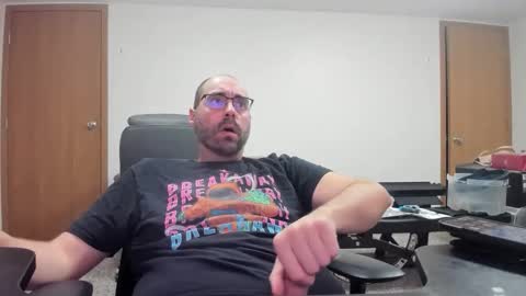 Snapshot of powerbotombear3 chatting on 20, 12, 2025 Robby online show from 20, 12, 2025