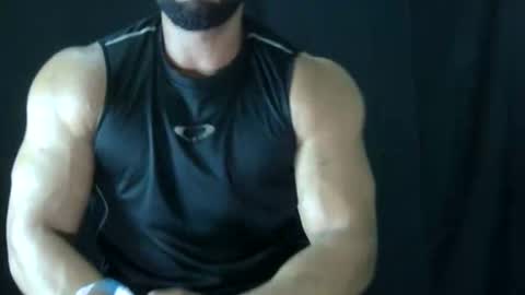Snapshot of powerdmuscle chatting on 30, 4, 2026 powerdmuscle online show from 30, 4, 2026
