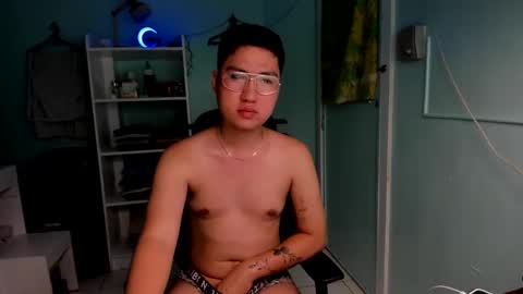 Snapshot of powerpuffcock chatting on 4, 1, 2025 powerpuffcock online show from 4, 1, 2025