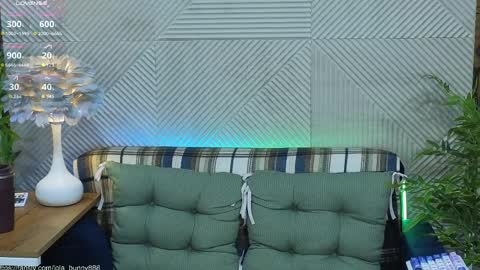 Lola online show from 9, 4, 2026