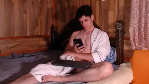 Snapshot of powertwinky chatting on 17, 12, 2024 chris independent online show from 17, 12, 2024