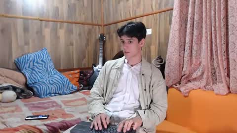 Snapshot of powertwinky chatting on 17, 2, 2025 chris independent online show from 17, 2, 2025